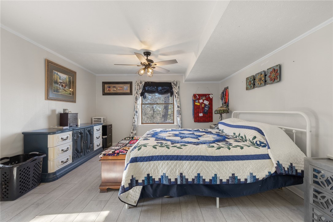 Lakeview Add Lake Bs Es - Residential