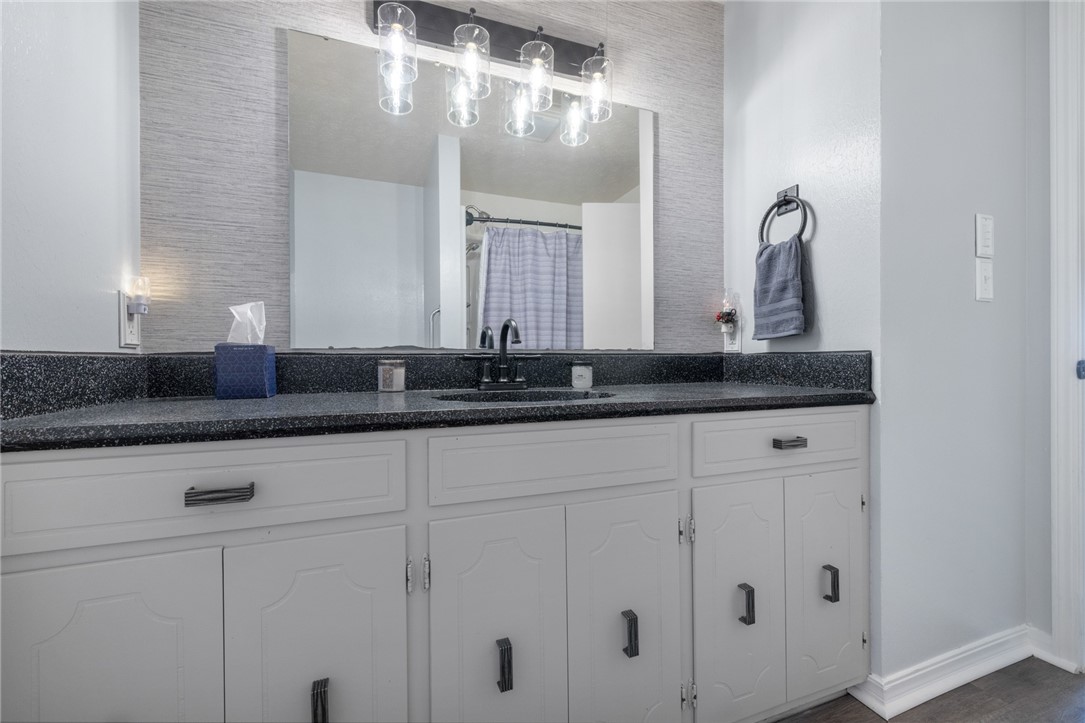 Lakeview Add Lake Bs Es - Residential