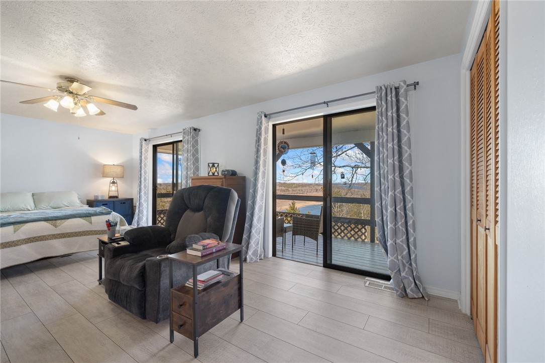 Lakeview Add Lake Bs Es - Residential