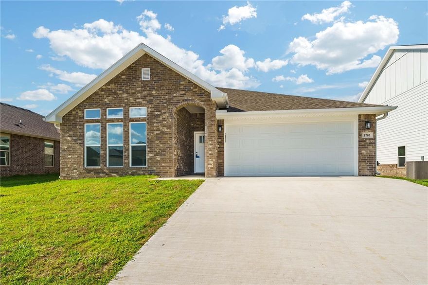 Choose between a 4.99% fixed interest rate or get up to 15k in flex cash! *Terms and Conditions apply.

This 2150 square foot home features 4 bedrooms and 2
bathrooms. The main living area includes a large living
room that flows seamlessly into a modern kitchen and
dining area, creating the perfect space for entertaining
guests. With its thoughtful design and practical
amenities, this home is perfect for those seeking a
comfortable and functional living space. Taxes subject to change based on new construction.
