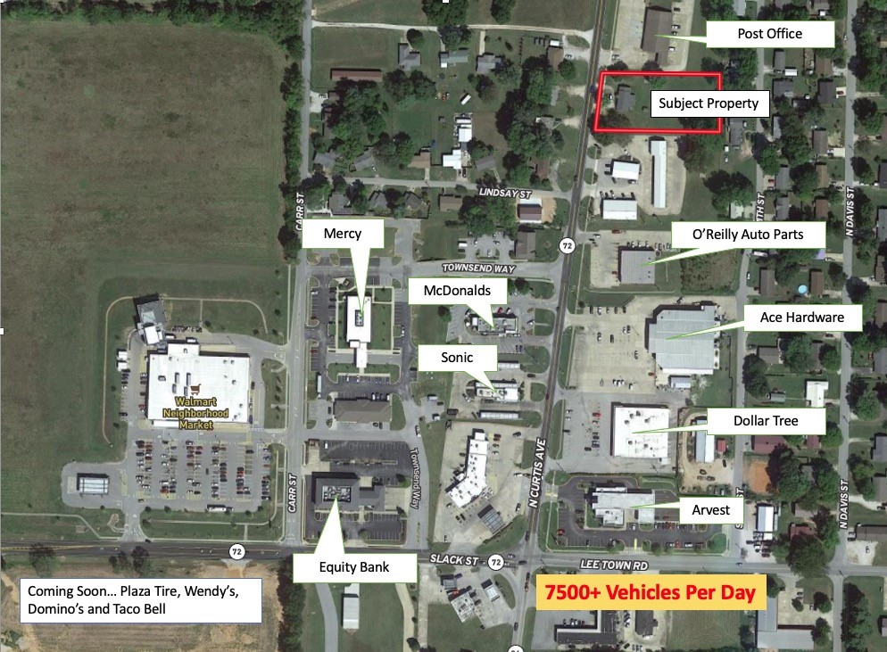 Great location on almost an acre in the heart of Pea Ridge's growing business district with an approximate daily vehicle count of 7,500 as of 2019. Constructed as a 2 bedroom, 1 bath home, this property would make for a conveniently located day care with the yard, or a small business with reception and two offices. Also has enclosed one stall garage with separate entrance and large sunroom off back of property.
First and last month's rent due at lease agreement signing.