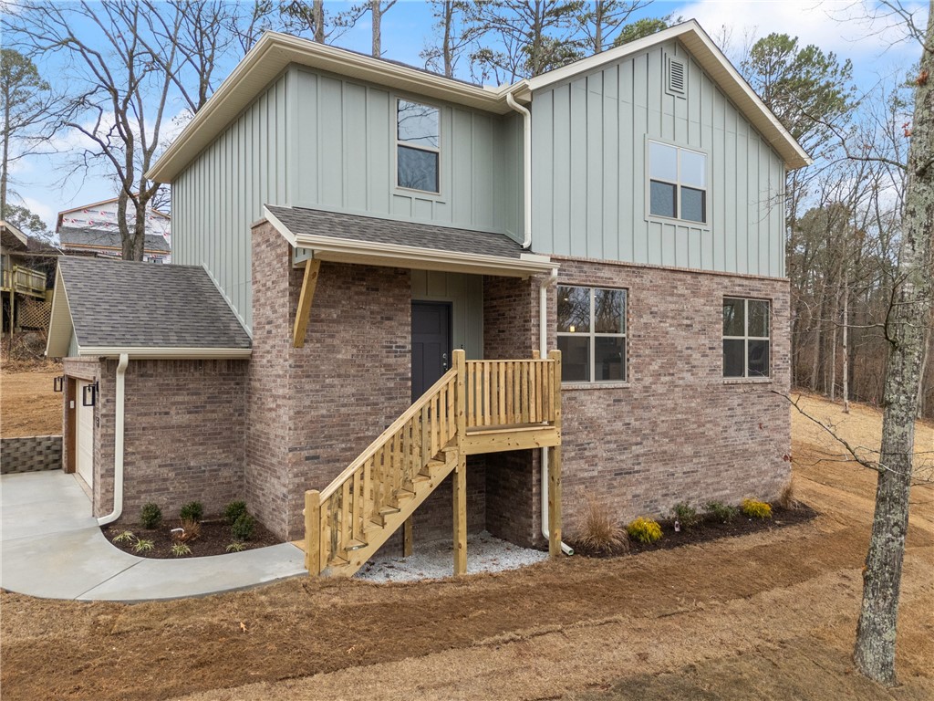 $5,000 builder paid closing costs for the month of June!! Discover the perfect blend of comfort and style in this brand new Bella Vista home! Featuring 3 bedrooms, a bonus room, and 2.5 bathrooms spread across two levels, this home offers ample space. Great location, near peaceful lakes, golf courses, bike trails, and more, you'll want to make this home yours! Zoned for Bentonville school district. Schedule your showing today!