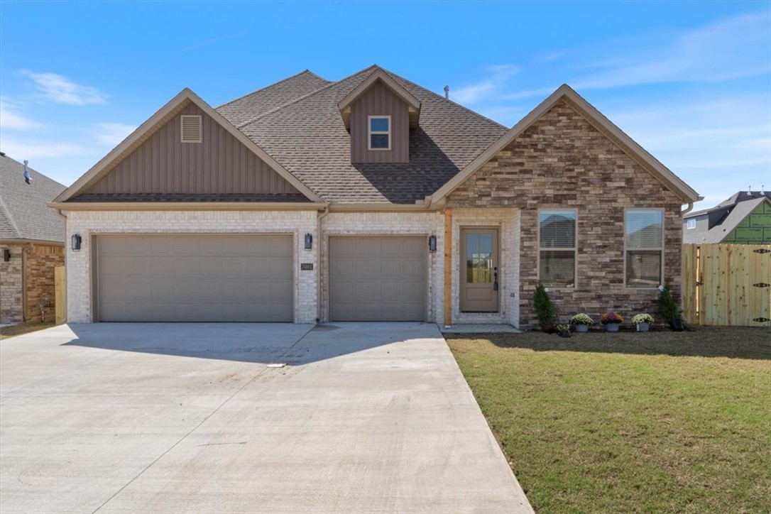 Walnut Grove Estates is a hot new subdivision in Bentonville, Arkansas. This home is in a prime location with an amazing price. Amazing upgrades throughout include quartz countertops, custom built cabinets, a soaker tub built into the master shower with an upgraded regular shower head & handheld, large closet, split floor plan, a 3 car garage, a powder room, a large kitchen island, and so much more! Home includes a builders warranty from an established builder in NWA. Fence AND Gutters included in purchase price. Neighborhood pool and other POA amenities coming soon.