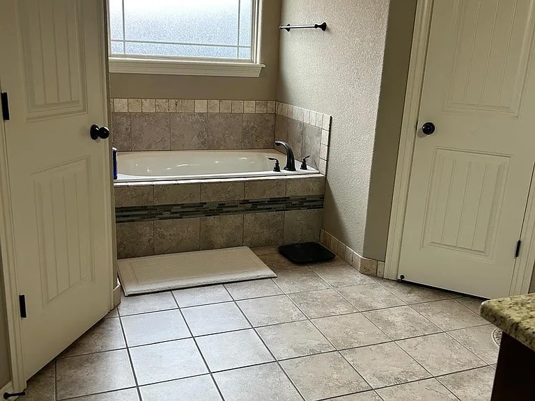 Windwood Sub Ph V Bentonville - Residential Lease