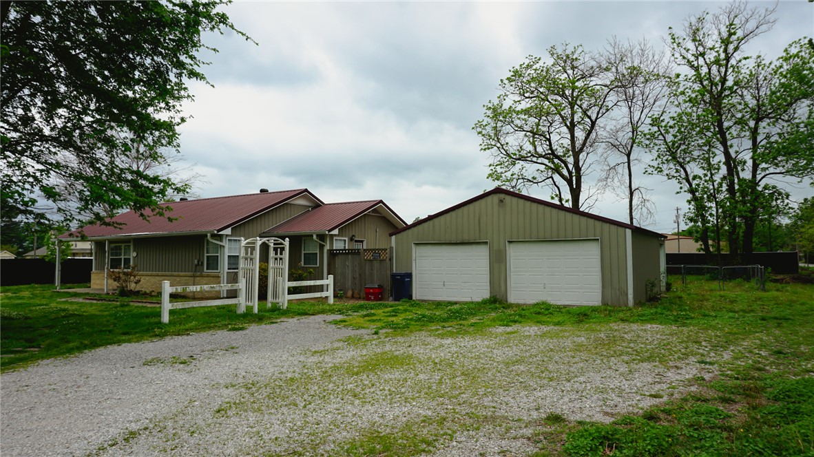 L M Proctors Add Siloam Spgs - Residential