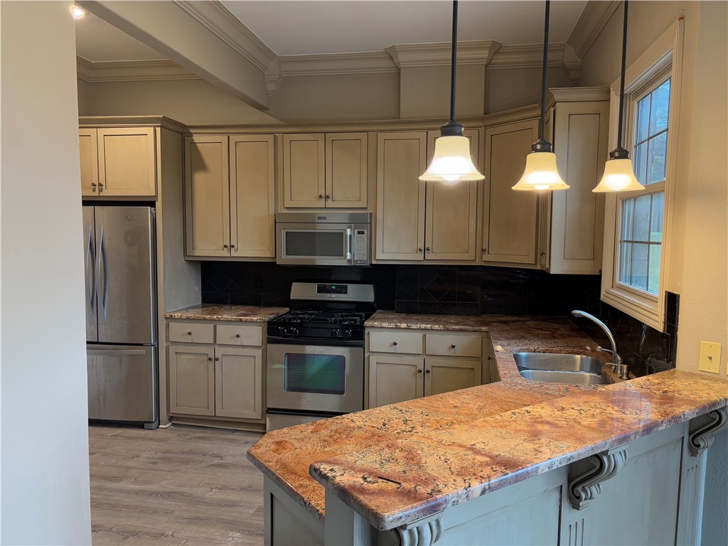 The Peaks PH II - Residential Lease