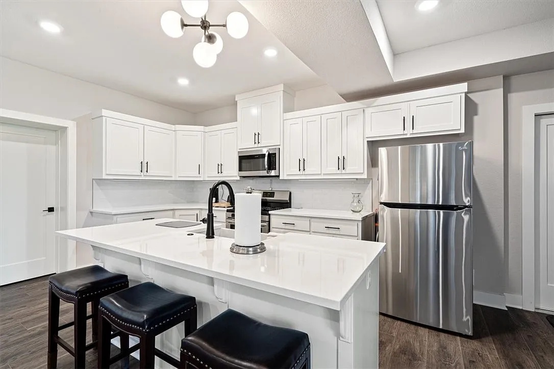 Elmdale Lake Estates - Residential