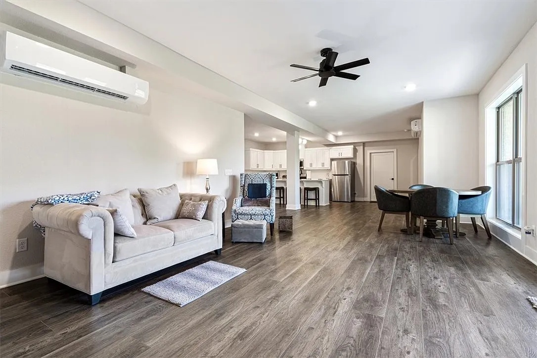 Elmdale Lake Estates - Residential