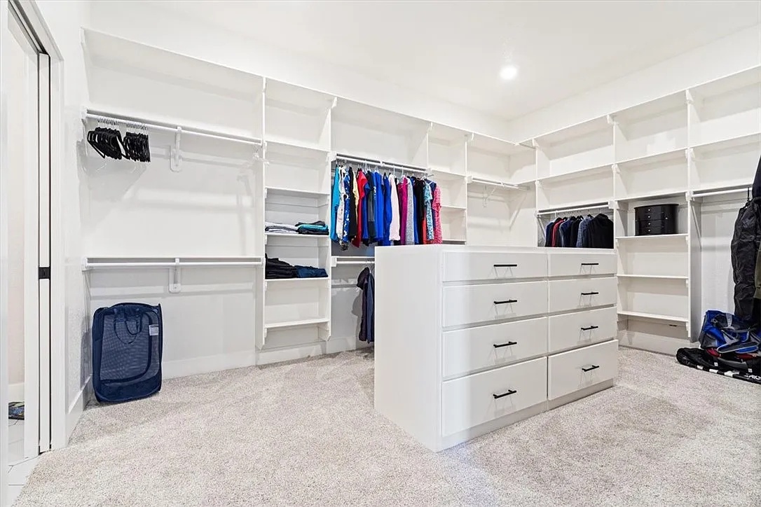 Elmdale Lake Estates - Residential