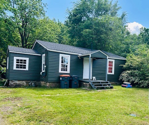 ***INVESTOR SPECIAL!** 3-bedroom, 1-bath home in a convenient location near Sequoyah School. The open-concept kitchen and living area create a warm, welcoming space, with a bar thatās perfect for casual dining or entertaining. A formal dining room adds flexibility for gatherings, while the large laundry room offers added convenience. Enjoy a spacious backyard with plenty of room to relax, plus a storage shed for extra space. Full of potential and ready for your personal touch!