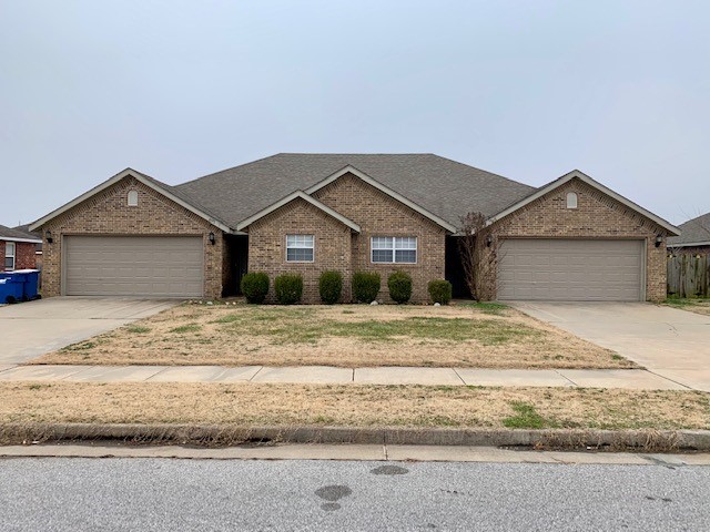 Great location, Affordable and close to everything Bentonville has to offer. This 1 story, 3 bedroom, 2 bath duplex was built in 2012 and sits just off of Hwy 102. Comes with all appliances and has a 6ft privacy fenced yard and a 2 car garage.