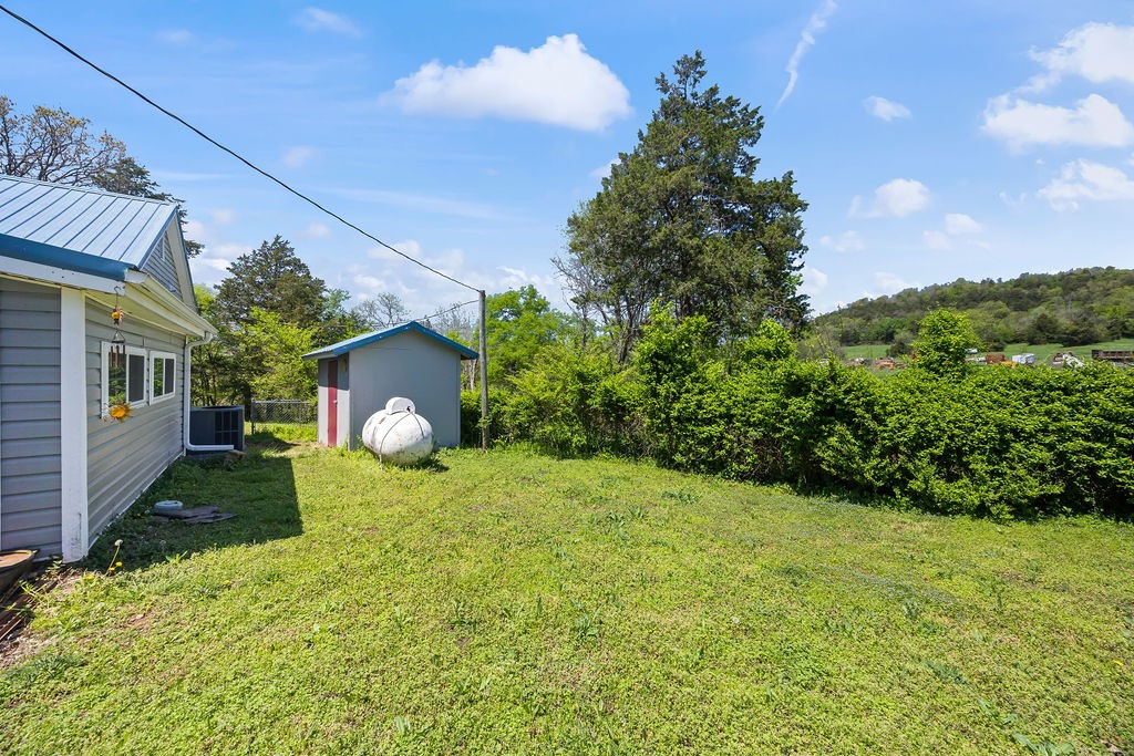 14-21-33-RURAL - Residential