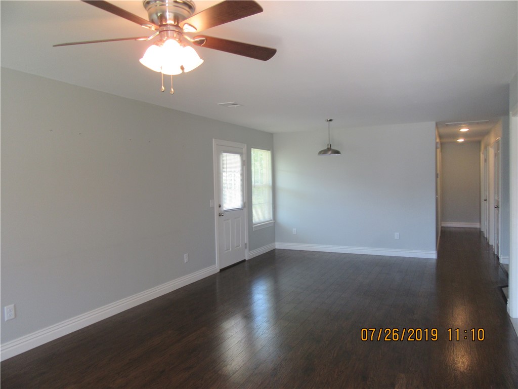 Haden Place Sub Siloam Spgs - Residential Lease