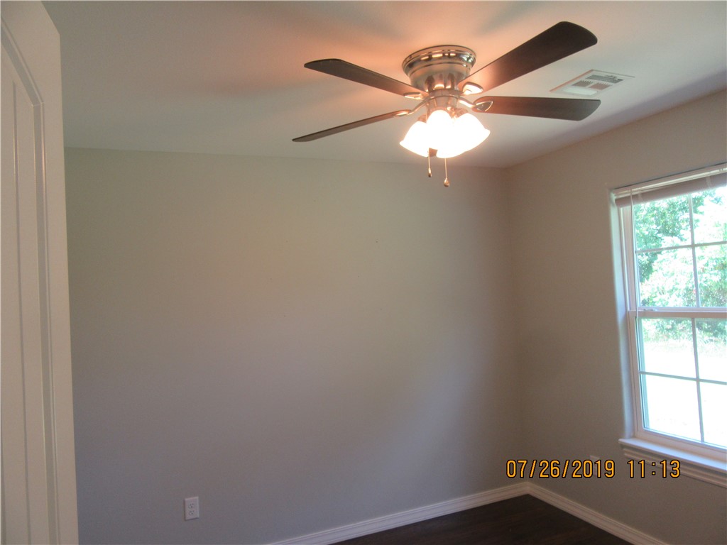 Haden Place Sub Siloam Spgs - Residential Lease