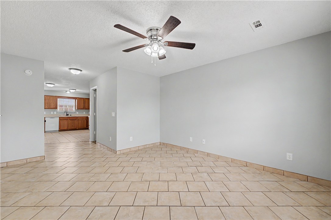 Carriage Square Sub Bentonville - Residential