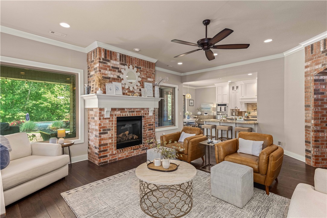 Oak Tree Centerton - Residential