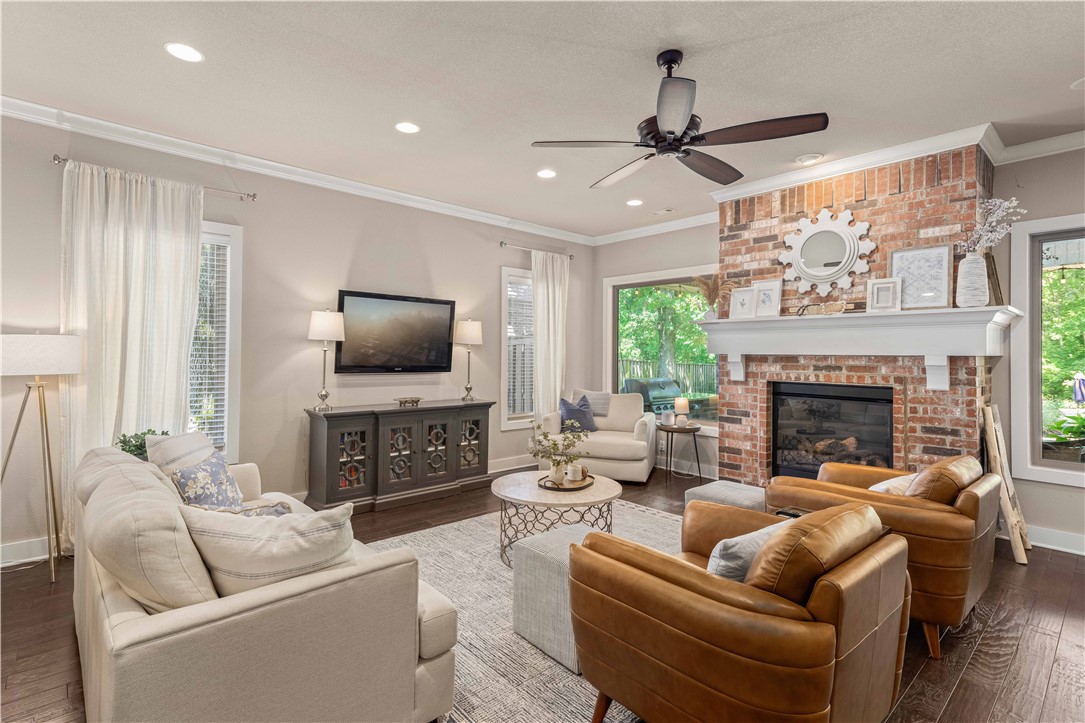 Oak Tree Centerton - Residential