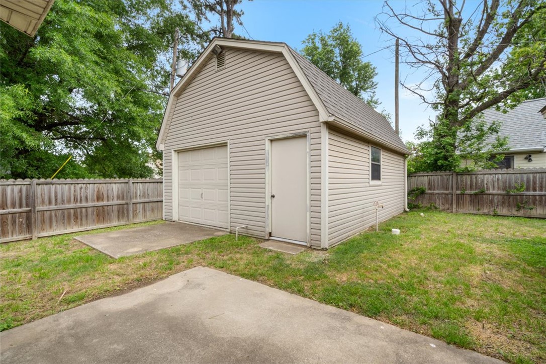 Hickory Hills Sub Siloam Spgs - Residential