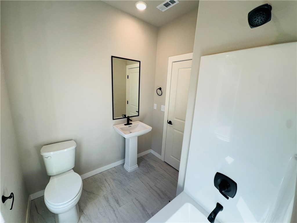 East Riding Sub Bvv - Residential Lease