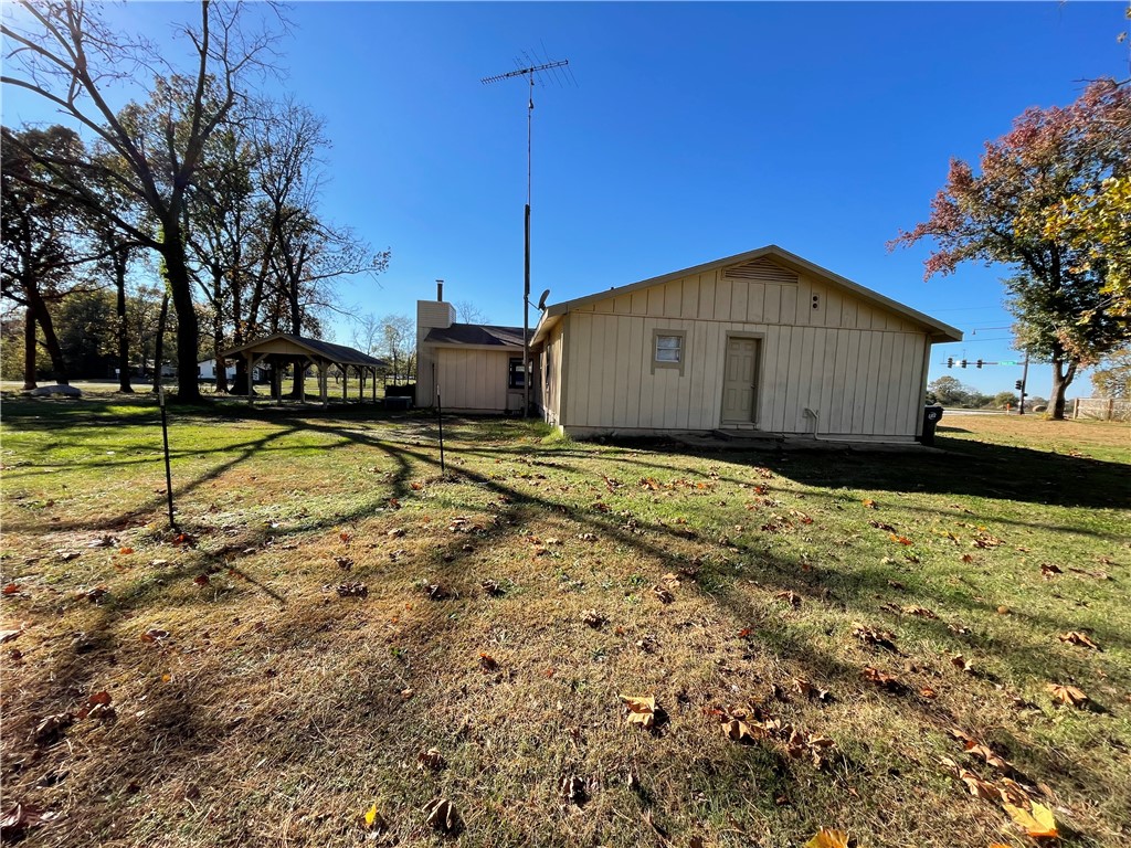 - - Residential Lease