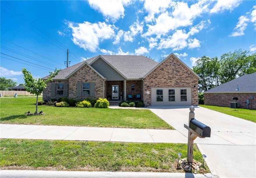 Try to find a newer 4 bedroom 3 bathroom home in Siloam Springs for this price! Built in 2021, this well-built home has an amazing bonus room and no neighbors in the back (pasture). Quality finishes throughout, and it's clear that the garage enclosure 2nd living room was done very well - it feels like the rest of the home, and has a loft office area! Vaulted ceilings, gas log fireplace, crown molding, accent walls, attic storage, walk-in closets, granite counters, & double sinks in two bathrooms. Electric range but plumbed for gas as well. Amazing value per square foot and convenient location! In a market that doesn't provide much affordability - this home does!