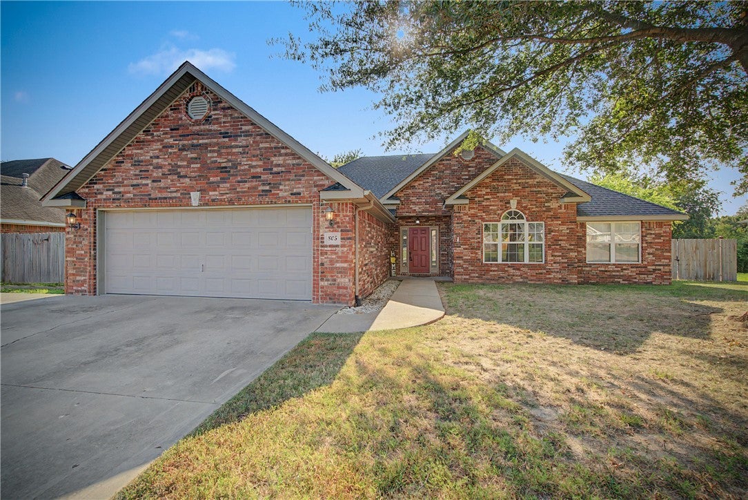 805 Todd Circle - Photo 2
