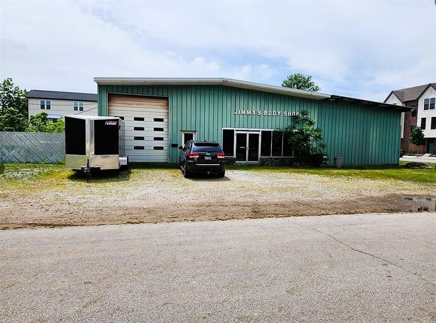 One of the last large downtown lots, this 1.05 acres is fronted on three sides by city street and the fourth is an alley. Located at the southwest corner of SW A and 6th, the property is zoned half Downtown Core and half Downtown Edge, commercial. Located only six blocks from the square, the property is surrounded by townhomes and apartments, the property has 150 feet of frontage on SW A Street, main artery to downtown, and is 300 feet deep. Building was an auto body shop and is given no value, will not be shown prior to contract acceptance.