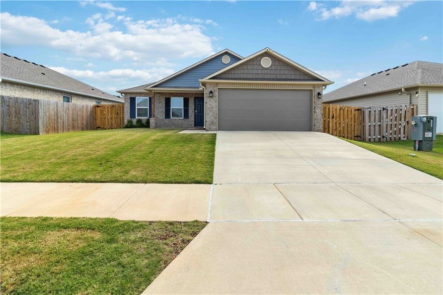 Discover modern comfort in the heart of Rogers with this beautifully designed home in Willow Creek. The open layout creates a bright, inviting space perfect for both daily life and entertaining. Step outside to enjoy nearby paved biking and walking trails, or take advantage of the home’s close proximity to top-rated schools, parks, shopping, and dining. A covered patio adds the perfect spot to unwind, while the low-maintenance exterior ensures more time to explore all that Northwest Arkansas has to offer. With easy access to Pleasant Grove Rd. and just minutes from vibrant downtown Rogers, this home blends convenience with comfort in one of the area’s most desirable locations.