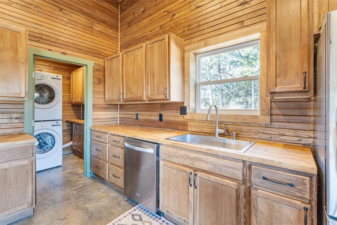 17-16-27 - Residential