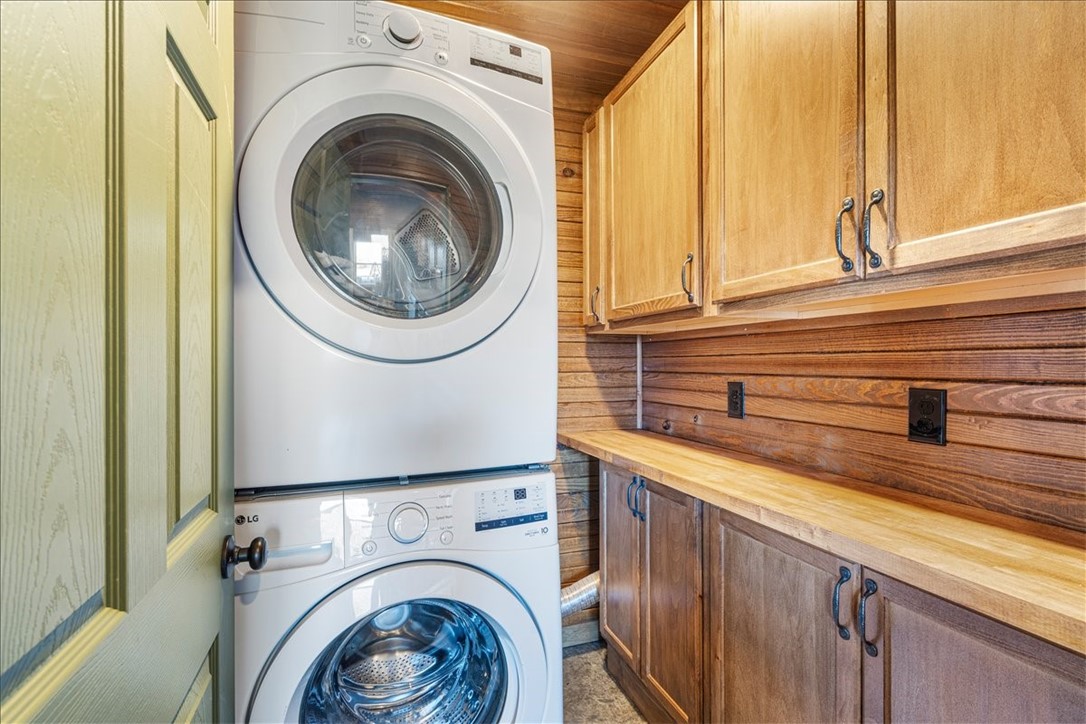 17-16-27 - Residential