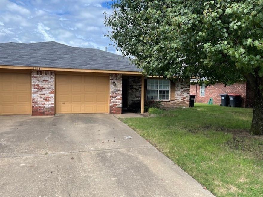 Spacious 2-bedroom, 2-bath duplex offering 1,204 sq ft of comfortable living. Features include fresh paint throughout, new flooring, an attached garage, and a fenced backyard for added privacy. Conveniently located near schools and the fire station, this home combines a practical layout with inviting indoor and outdoor spaces.**$250 non-refundable pet deposit **