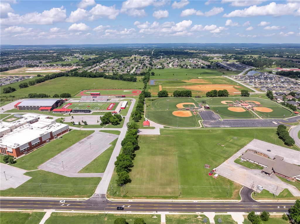 Farmington Outlots 2008 Annex - Commercial Sale