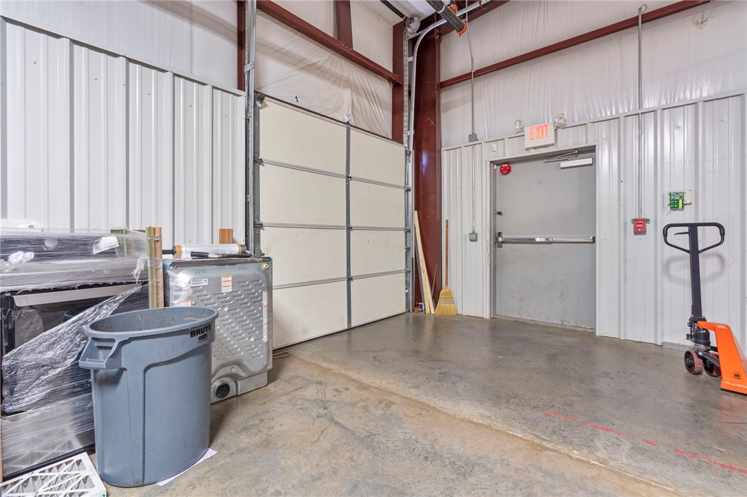 MUSIC GROUPS ADD-SILOAM SPRINGS - Commercial Lease