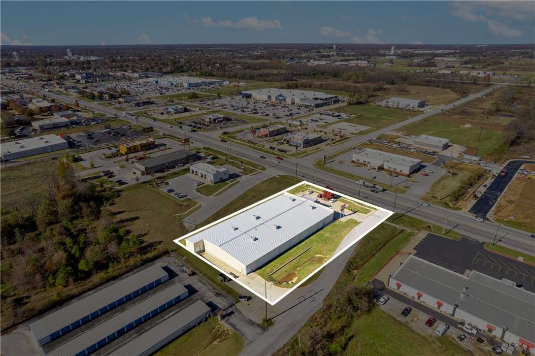 MUSIC GROUPS ADD-SILOAM SPRINGS - Commercial Lease