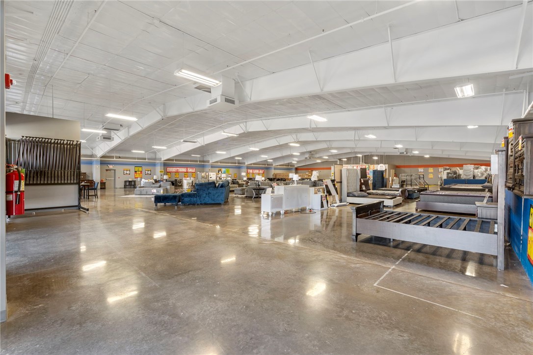 MUSIC GROUPS ADD-SILOAM SPRINGS - Commercial Lease