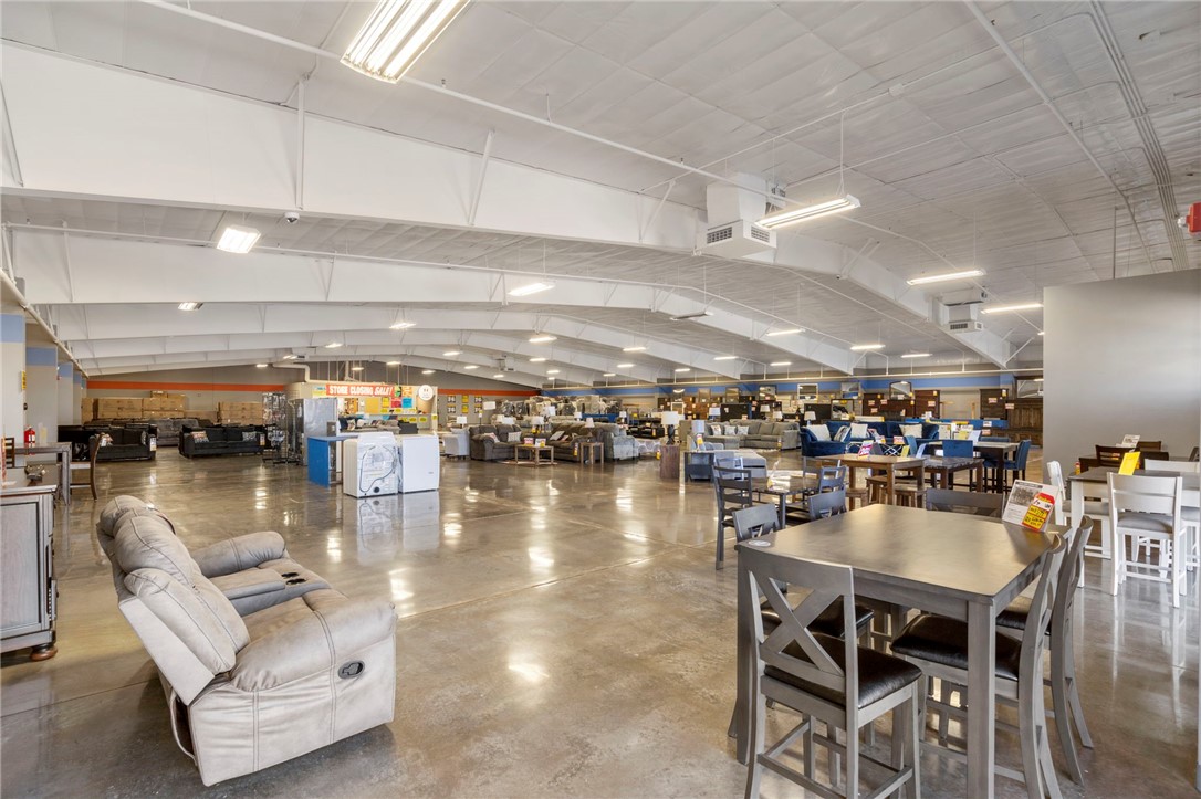 MUSIC GROUPS ADD-SILOAM SPRINGS - Commercial Lease