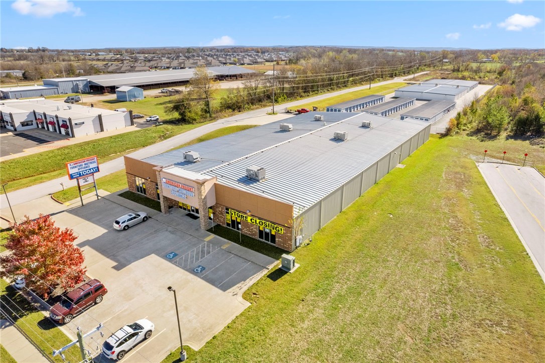MUSIC GROUPS ADD-SILOAM SPRINGS - Commercial Lease