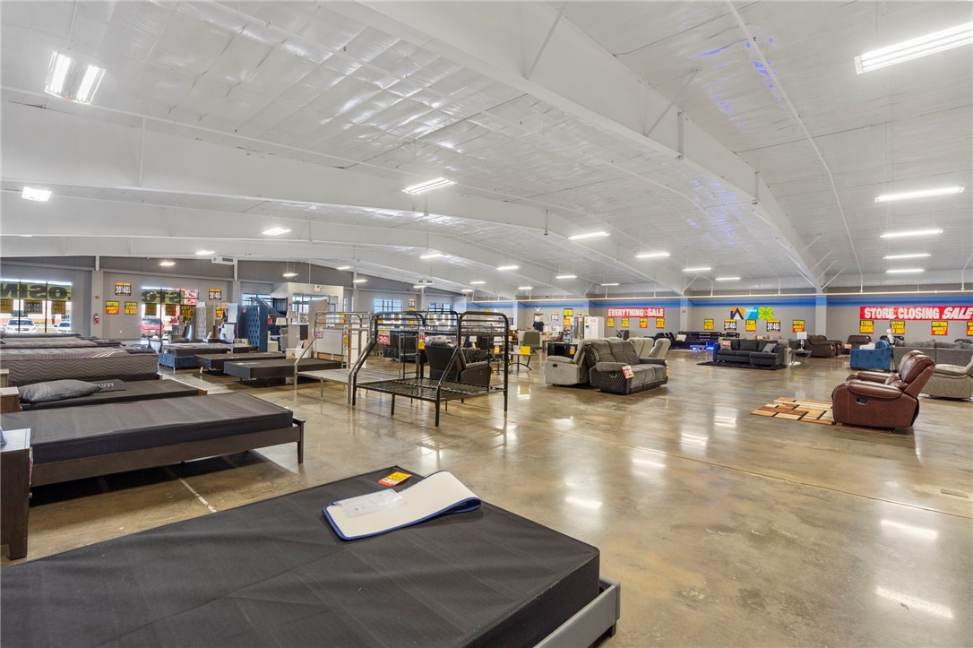 MUSIC GROUPS ADD-SILOAM SPRINGS - Commercial Lease