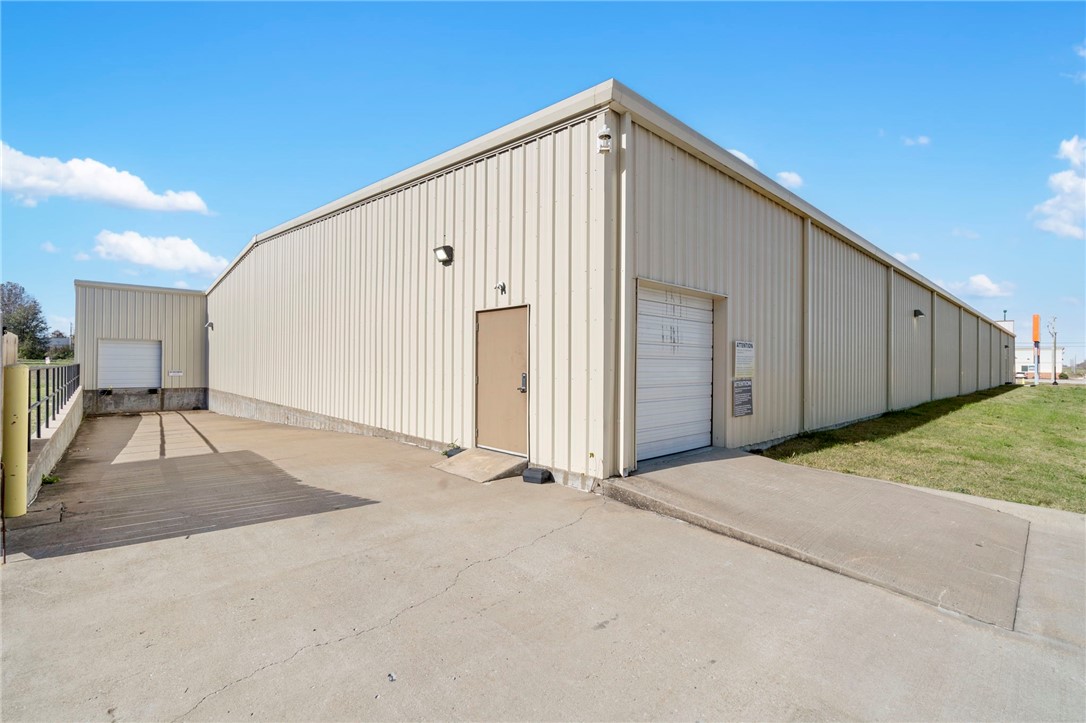 MUSIC GROUPS ADD-SILOAM SPRINGS - Commercial Lease
