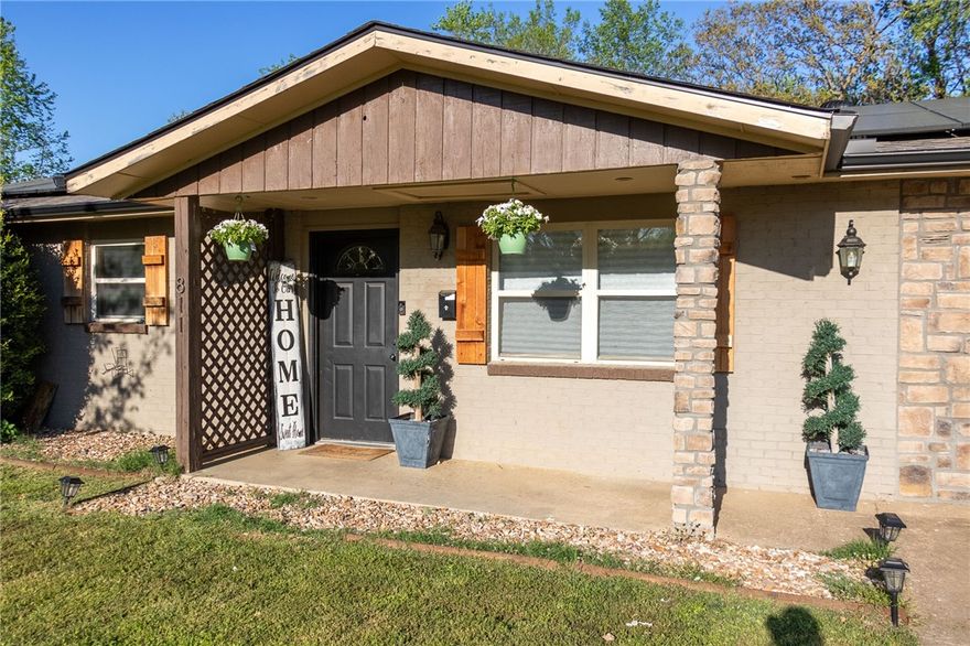 Great Opportunity in Springdale Arkansas
This 4-bedroom home is in a great location—close to schools, shopping centers, and the hospital. It features LED lights, a gas range, a large yard with a covered deck.   HVAC was replaced in 2019. Roof and deck replaced in 2021.  Plumbing fixtures  and windows were upgraded approximately 2 years ago.
The solar panels are a great addition to this home, offering upfront savings on energy costs
Don't miss your chance to own this home.  Shed convey with the property. 
Seller will pay the buyer’s $5,000 for closing, prepaid, and lender’s allowable fees with an acceptable offer and financial approval. This offer will be for a limited time only