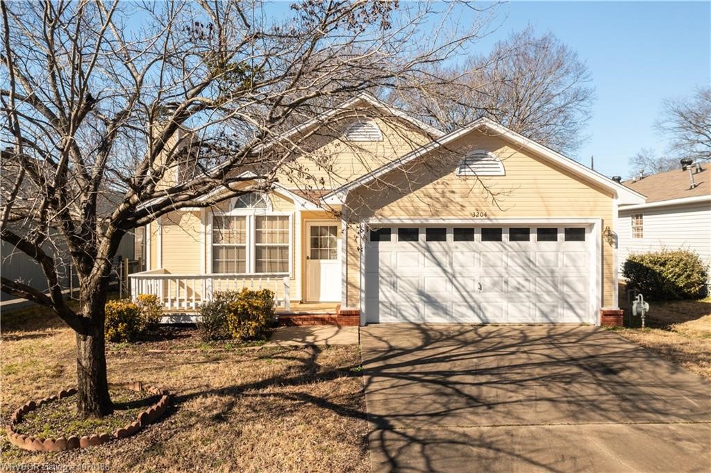 Fantastic well maintained 3 bedroom and 2 full bath home. This home features a wood burning fireplace in the living room, a serving bar in the kitchen, walk through utility, and a master bedroom with a full bath. Totally new floors trough out, recently exterior painted, and a 2 car garage. Extended front porch area along with a nice side entrance patio just off the dining for those cookouts.
All offers must be court approved.