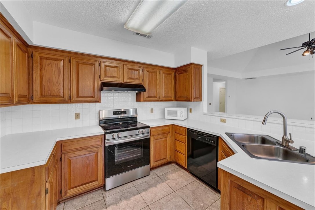 Hill View Sub Rogers - Residential