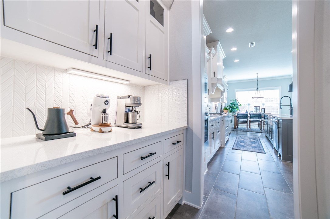 Crescent View Rogers - Residential