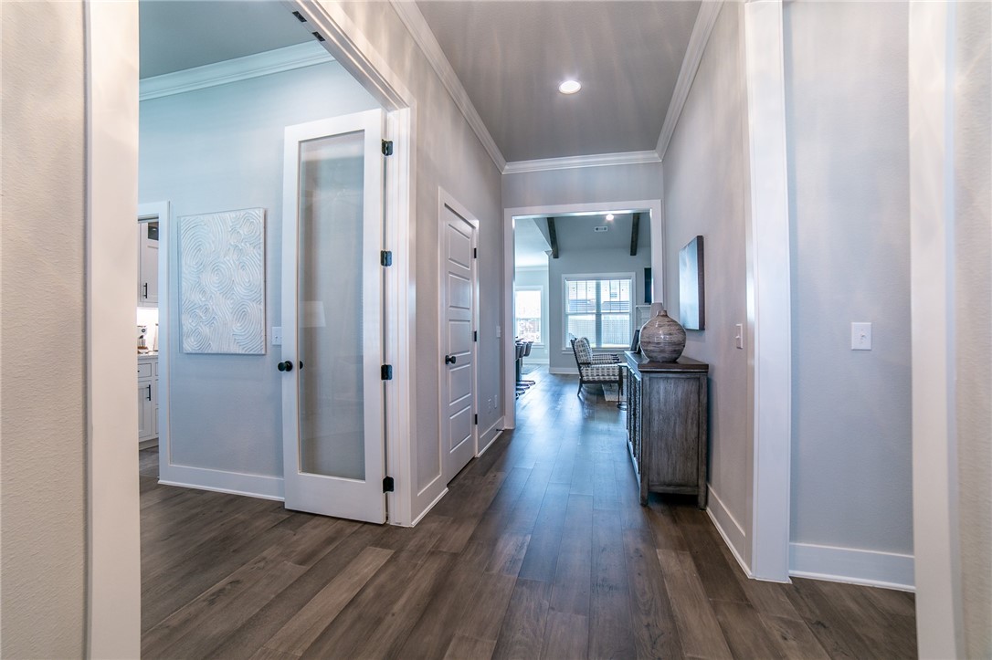 Crescent View Rogers - Residential