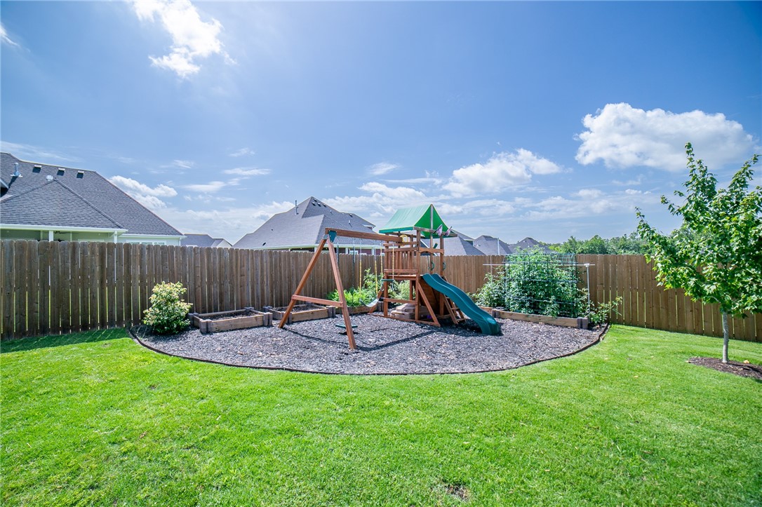 Crescent View Rogers - Residential