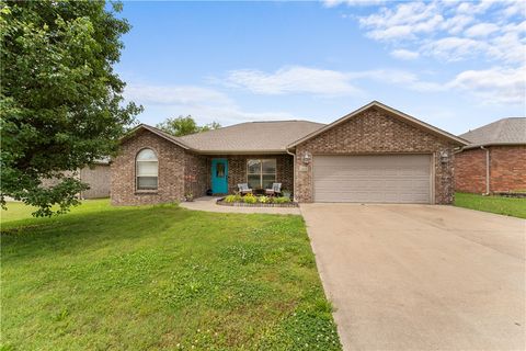 Photo of 1908 Messick Court, Siloam Springs, AR 72761 (MLS # 1348699)