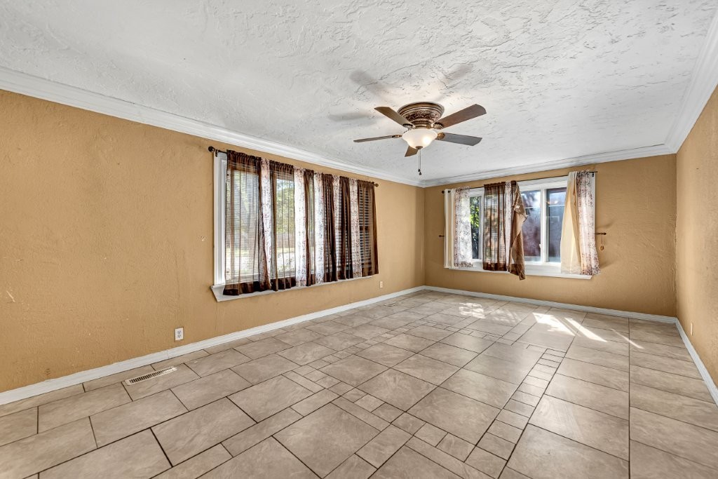 31-18-33-SILOAM SPRINGS - Residential