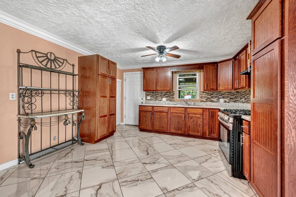 31-18-33-SILOAM SPRINGS - Residential