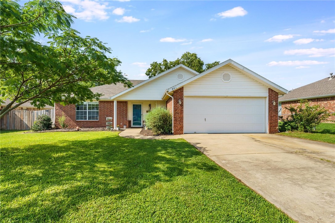Location, Location, Location!!! 1:30 seconds from the New Walmart Campus, 1 Minute from Walton Blvd. Located a stone's throw from the Bentonville Police Department, a few blocks from fire, across the street from the BPS International Campus, the BHS Campus, and within walking distance to soccer, basketball, softball & football fields, and the Greenway. New Trane heating unit 2024, Pro-line water tank 2020, Trane HVAC & thermostat 2024, and bathrooms updated in 2021. A perfect family home or rental investment!