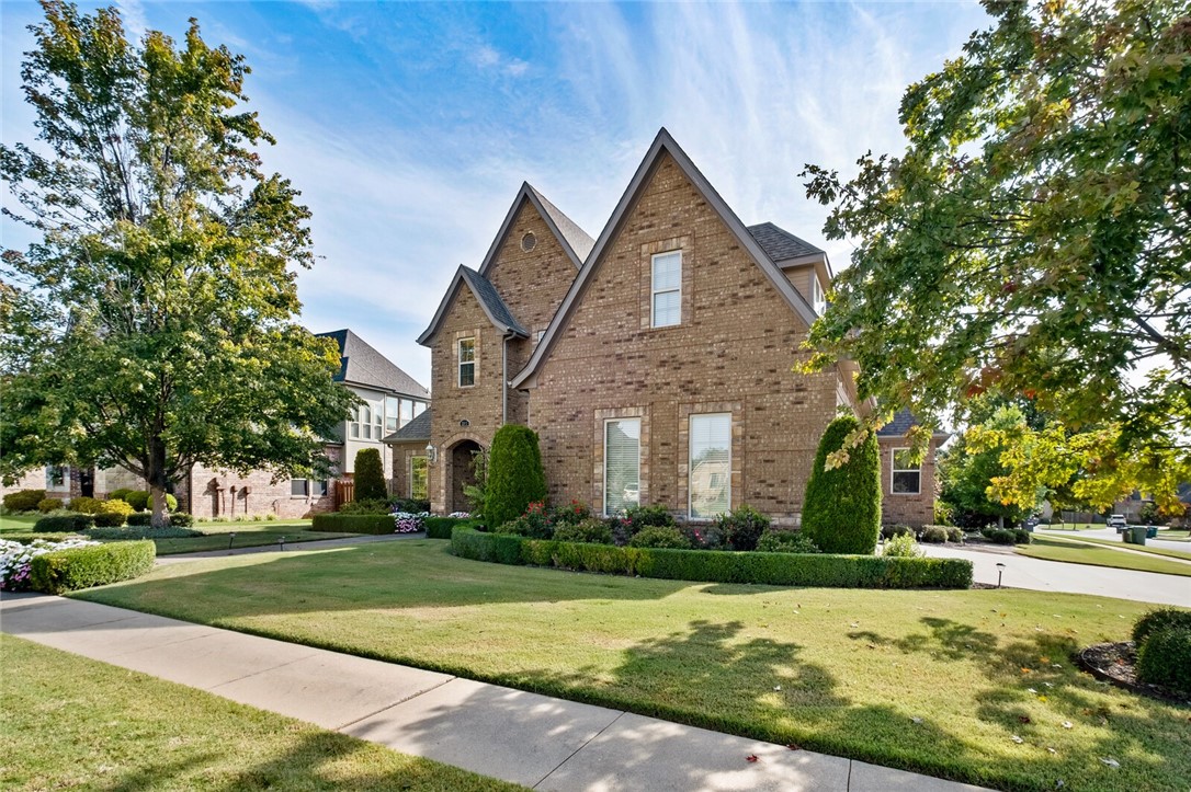 Peaks Ph III, The Rogers - Residential